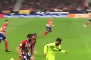 他是懂节目效果的！网友：请欣赏全网最中立解说！