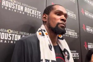 回雷霆主场有没有想见的人？杜兰特果断摇头：没有！