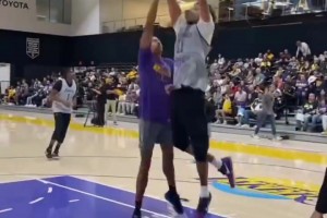 加维早期采访选传奇4人组：巴尔德斯普约尔哈维小罗！