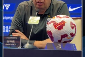 斯卢茨基:刚踢完亚冠又迎来中超比赛，留给申花的恢复时间并不多