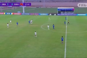 又被进了！U17女足第58分钟再丢一球，0-3落后巴西女足！