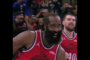 表情包诞生！小卡绝杀之后，哈登这个表情也太搞笑了！